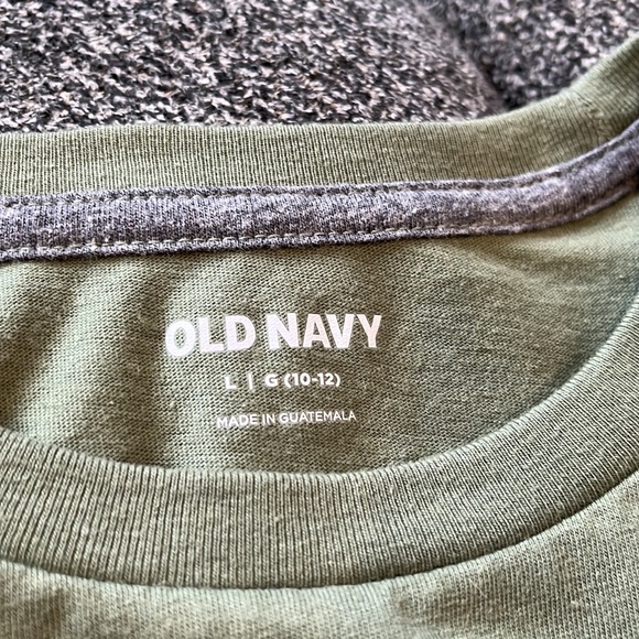 2/$25 Boys olive green Old Navy long sleeve tee - Picture 2 of 3